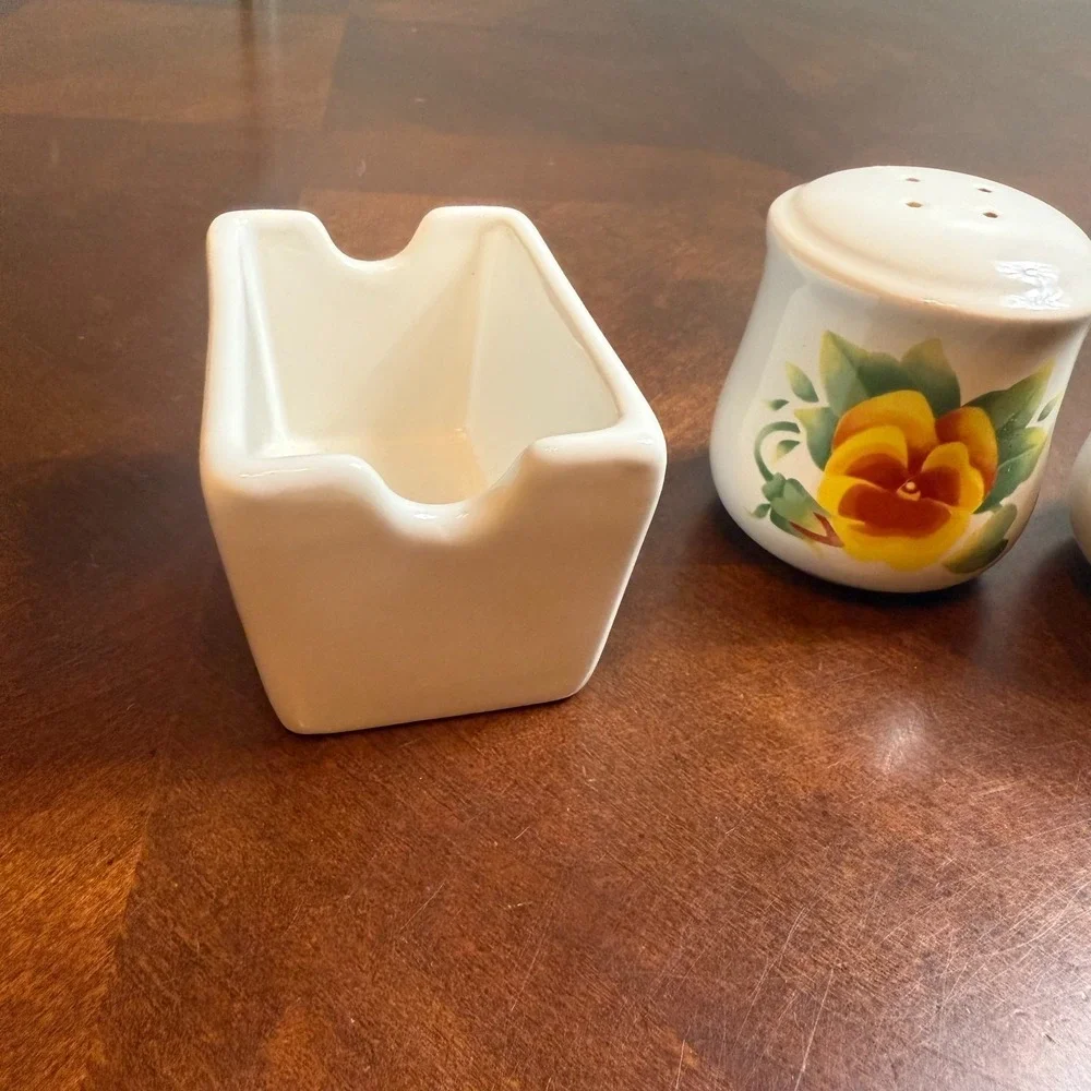 Vtg 90's Corelle Summer Blush Salt and Pepper Shaker Sugar Holder Set Pansy